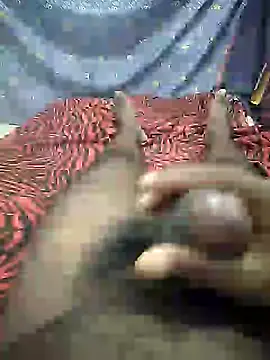 mallucallboy2104 online show from 01/24/25, 07:49