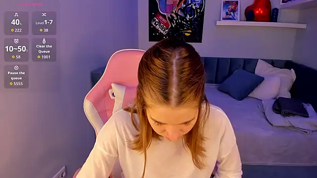 Jennifer Wadee online show from 03/12/26, 11:22