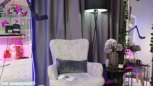 Anal Girl  online show from 02/21/26, 05:03