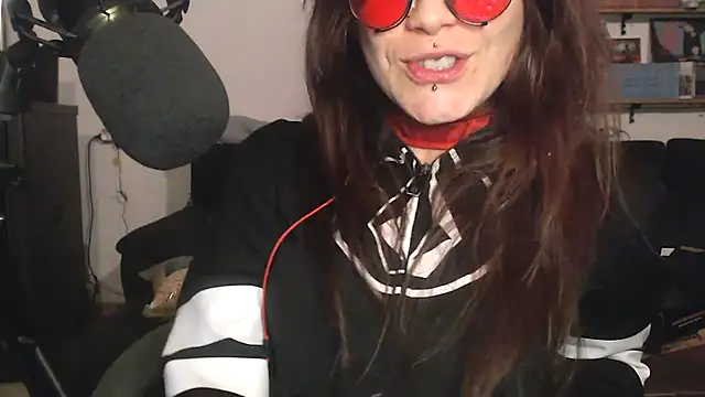 complicata mente online show from 02/03/25, 08:13