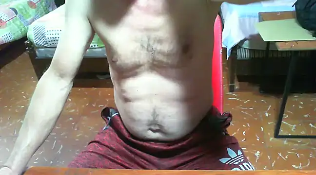 Snapshot of Roberto3102 chatting on 12/04/24, 12:47 Roberto3102 online show from 12/04/24, 12:47