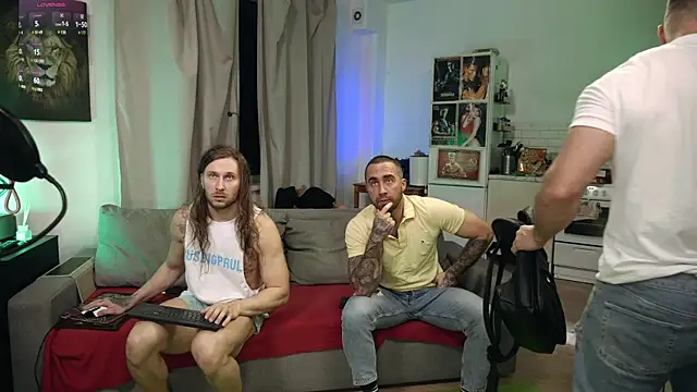 Snapshot of Alex_xxx chatting on 01/07/26, 04:09 Alex xxx online show from 01/07/26, 04:09