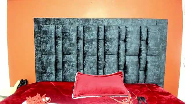 Aurora Doll  online show from 10/03/25, 12:24