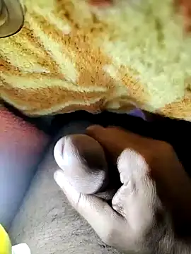 Snapshot of nidansohib1230 chatting on 12/28/24, 05:25 nidansohib1230 online show from 12/28/24, 05:25