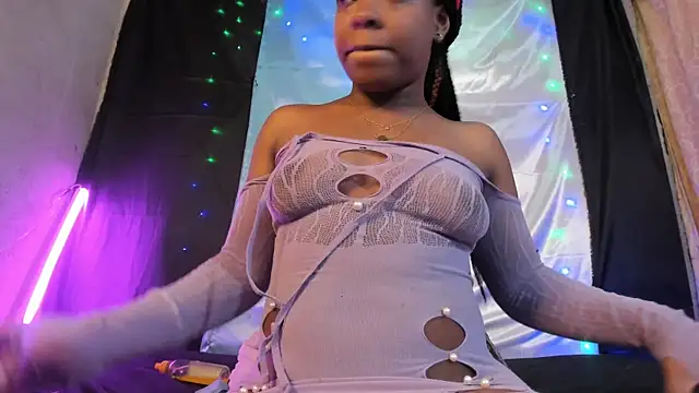 DeisyHarper online show from 12/17/24, 04:56