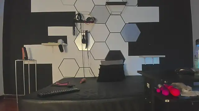 haileycat online show from 01/21/25, 08:08