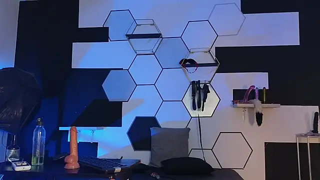 haileycat online show from 01/26/25, 05:13