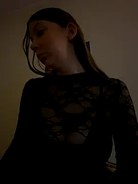 Snapshot of Mandispandis1 chatting on 11/25/25, 11:27 Mandispandis1 online show from 11/25/25, 11:27