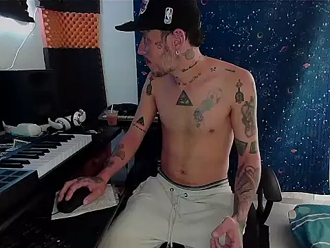 patrik tattoo  online show from 01/18/25, 03:38