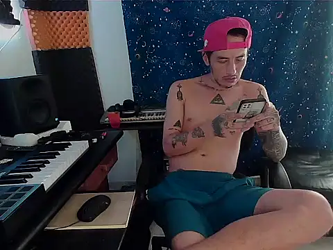 patrik tattoo  online show from 02/15/25, 06:23