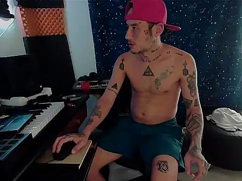 patrik tattoo  online show from 02/15/25, 09:26