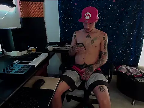 patrik tattoo  online show from 02/22/25, 05:02