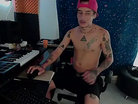 patrik tattoo  online show from 03/19/25, 03:40