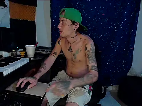 patrik tattoo  online show from 03/22/25, 03:52