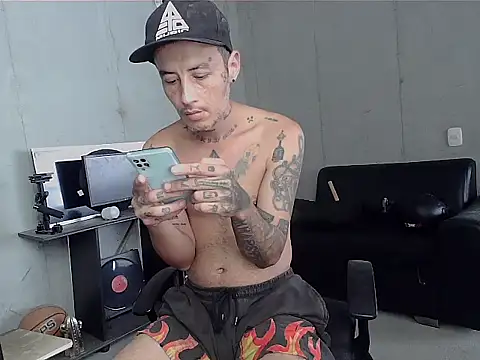 patrik tattoo  online show from 02/21/26, 04:30