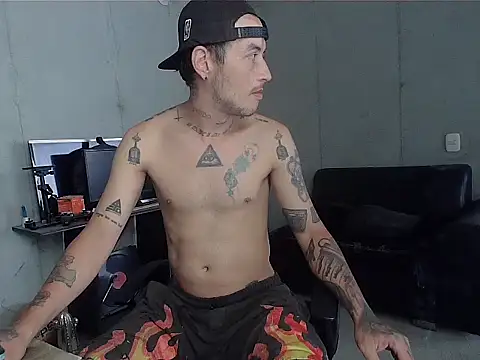 patrik tattoo  online show from 04/06/26, 04:30