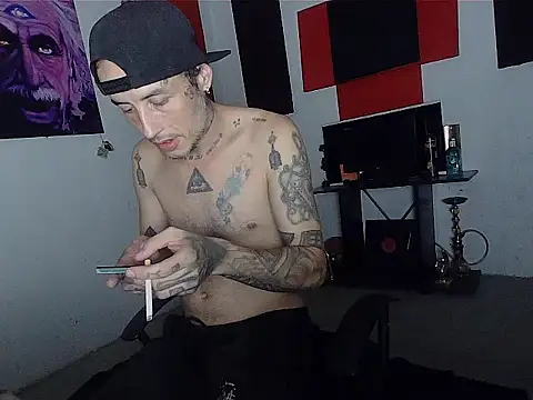 patrik tattoo  online show from 04/23/26, 04:35