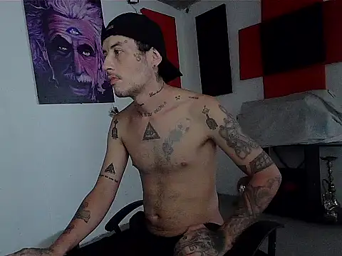 Snapshot of patrik_tattoo_ chatting on 05/25/26, 10:38 patrik tattoo online show from 05/25/26, 10:38