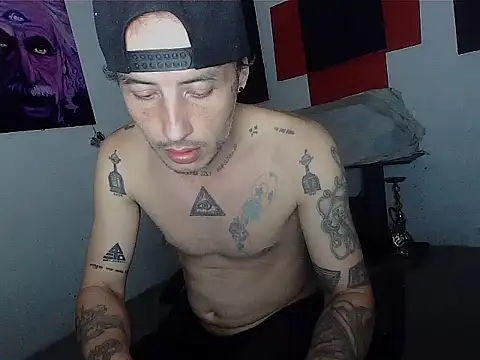 Snapshot of patrik_tattoo_ chatting on 05/30/26, 07:16 patrik tattoo online show from 05/30/26, 07:16