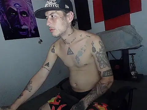 Snapshot of patrik_tattoo_ chatting on 05/31/26, 05:59 patrik tattoo online show from 05/31/26, 05:59
