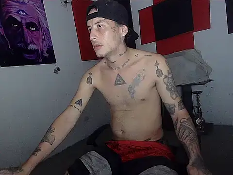 Snapshot of patrik_tattoo_ chatting on 06/08/26, 05:52 patrik tattoo online show from 06/08/26, 05:52