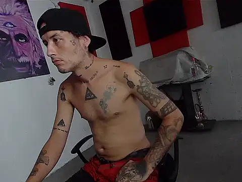 Snapshot of patrik_tattoo_ chatting on 06/16/26, 08:44 patrik tattoo online show from 06/16/26, 08:44