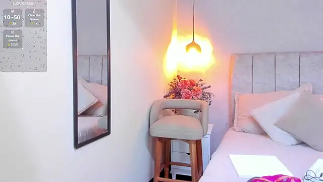 tutu milf online show from 11/07/25, 07:14