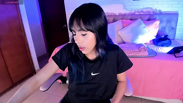 Kitty Pam online show from 11/13/25, 07:24