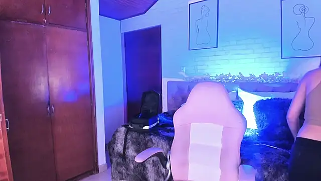 Kitty Pam online show from 04/17/26, 08:56