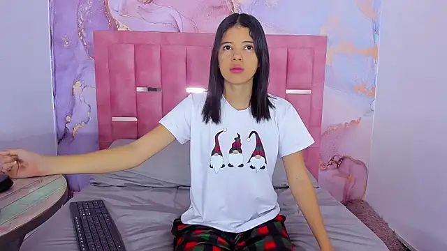 LizzMartin online show from 12/28/24, 07:11