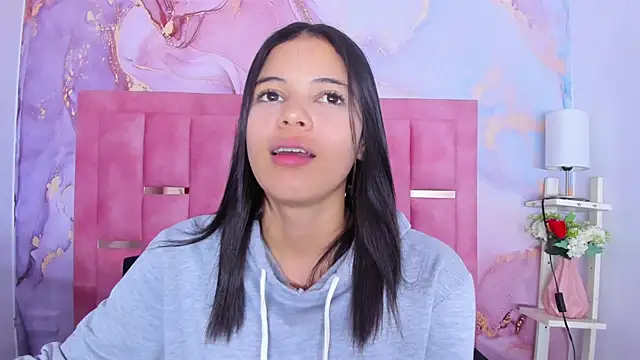 LizzMartin online show from 03/05/25, 06:34