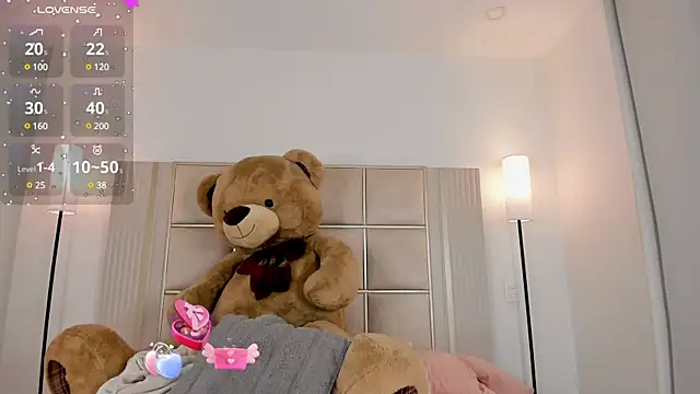 saraamiller  online show from 02/11/25, 04:01