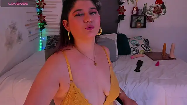 alinabozz1 online show from 03/01/25, 12:17