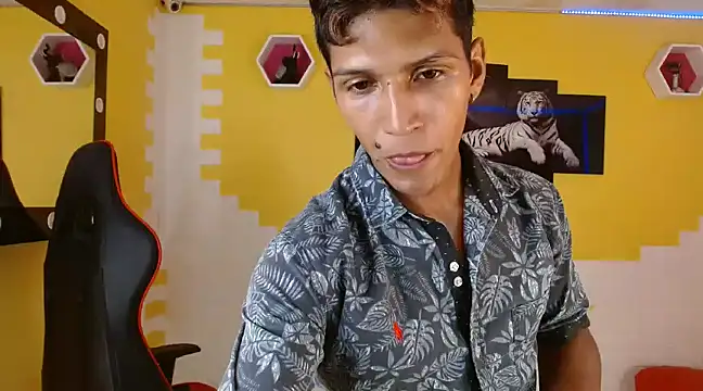 mau elixxx online show from 01/19/25, 02:57