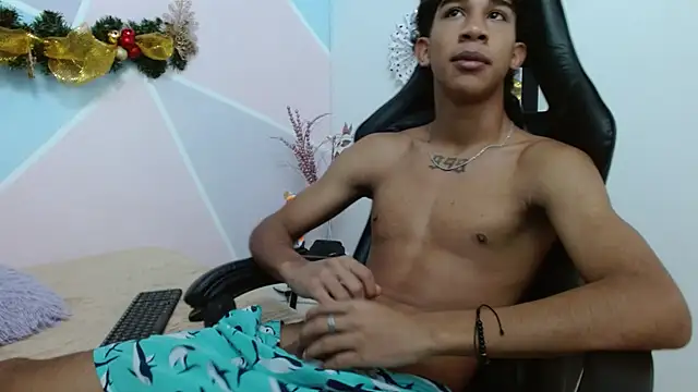 Snapshot of hares_mds chatting on 12/19/24, 01:07 hares mds online show from 12/19/24, 01:07