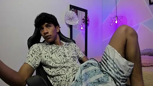 Snapshot of hares_mds chatting on 01/17/25, 01:03 hares mds online show from 01/17/25, 01:03