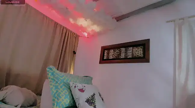 Snapshot of Lauu_G chatting on 01/28/25, 03:15 Lauu G online show from 01/28/25, 03:15