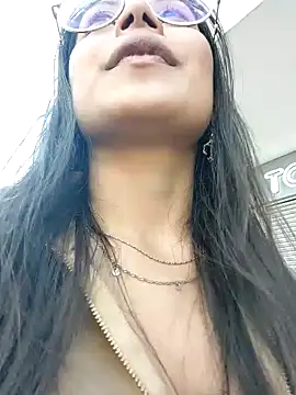 Snapshot of Jade_Zephyra chatting on 12/08/24, 08:58 Jade Zephyra online show from 12/08/24, 08:58