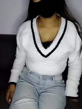 Snapshot of Surbhi_Ji chatting on 12/11/24, 06:14 Surbhi Ji online show from 12/11/24, 06:14