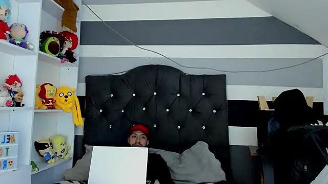  tatho perovich  online show from 12/06/24, 04:36