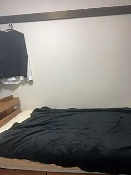 YU-KI00 online show from 11/02/25, 12:18