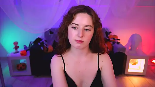 AnnTerry  online show from 10/31/25, 01:01