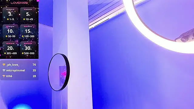 Snapshot of blackberrys_ chatting on 01/10/25, 03:06 blackberrys online show from 01/10/25, 03:06