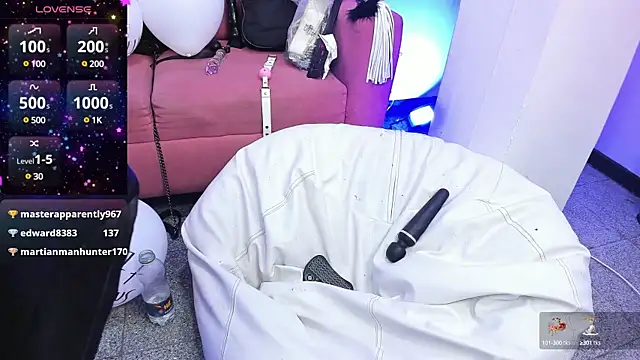 Snapshot of blackberrys_ chatting on 02/15/25, 02:55 blackberrys online show from 02/15/25, 02:55