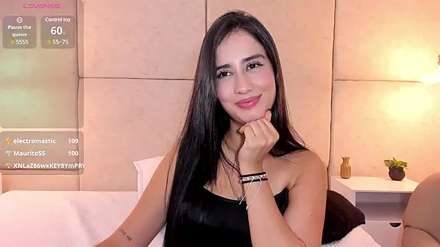 Snapshot of Amiirra_ chatting on 02/23/25, 12:30 Amiirra  online show from 02/23/25, 12:30