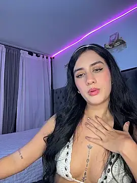 Amiirra  online show from 12/18/25, 03:56