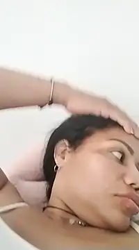 Snapshot of KarenGuzman_ chatting on 01/30/25, 10:08 KarenGuzman online show from 01/30/25, 10:08