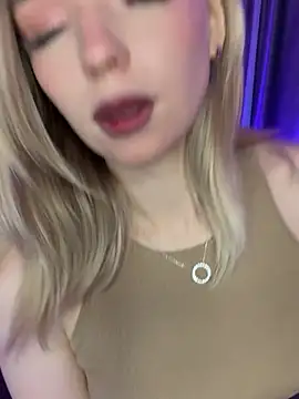 Snapshot of Eva_Millss chatting on 01/06/25, 01:08 Eva Millss online show from 01/06/25, 01:08