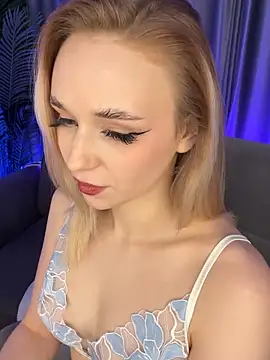 Snapshot of Eva_Millss chatting on 02/08/25, 05:08 Eva Millss online show from 02/08/25, 05:08