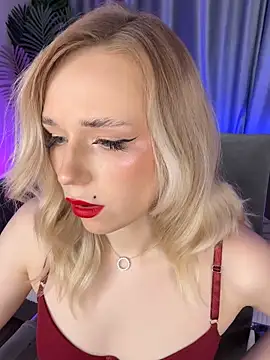 Snapshot of Eva_Millss chatting on 02/15/25, 03:17 Eva Millss online show from 02/15/25, 03:17